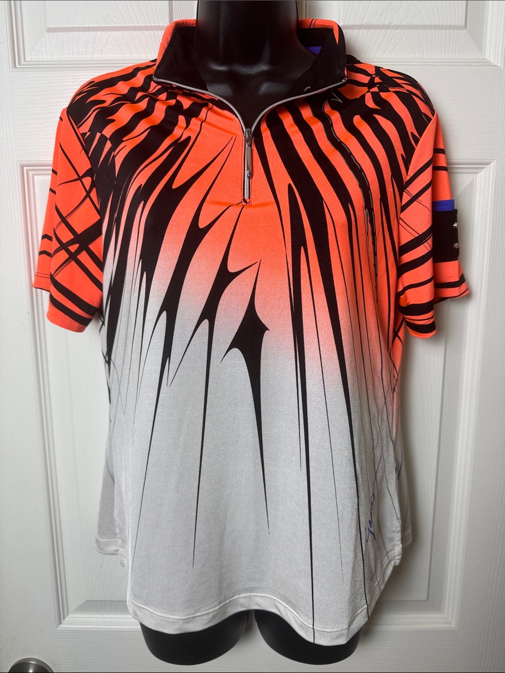 JAMIE SADOCK Vibrant Orange & White Graphic Quarter Zip Polo Style Golf Top